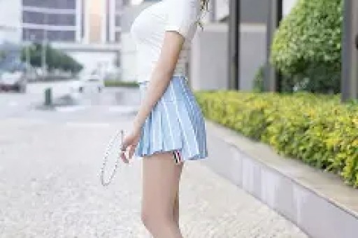 内娱清纯女星偷闯日本拍艳情片被网友当场撞破