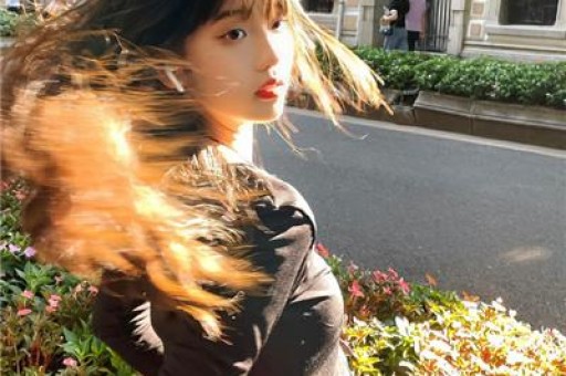 军官给女特务授课竟趁机大发女特务惨了